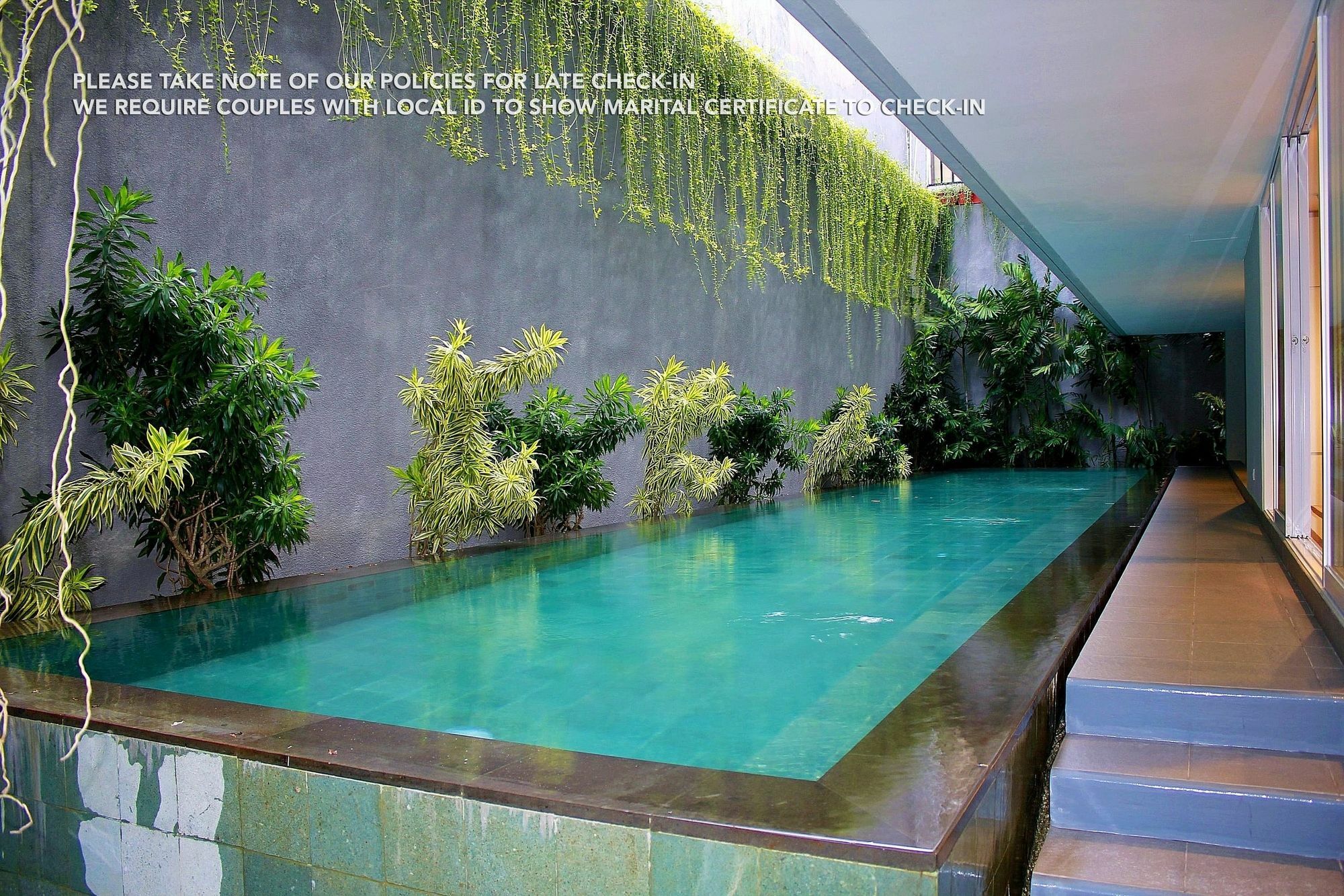 Zen Rooms Patra Kuningan Syariah Jacarta Exterior foto